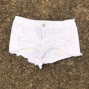 REFUGE white low rise jean shorts